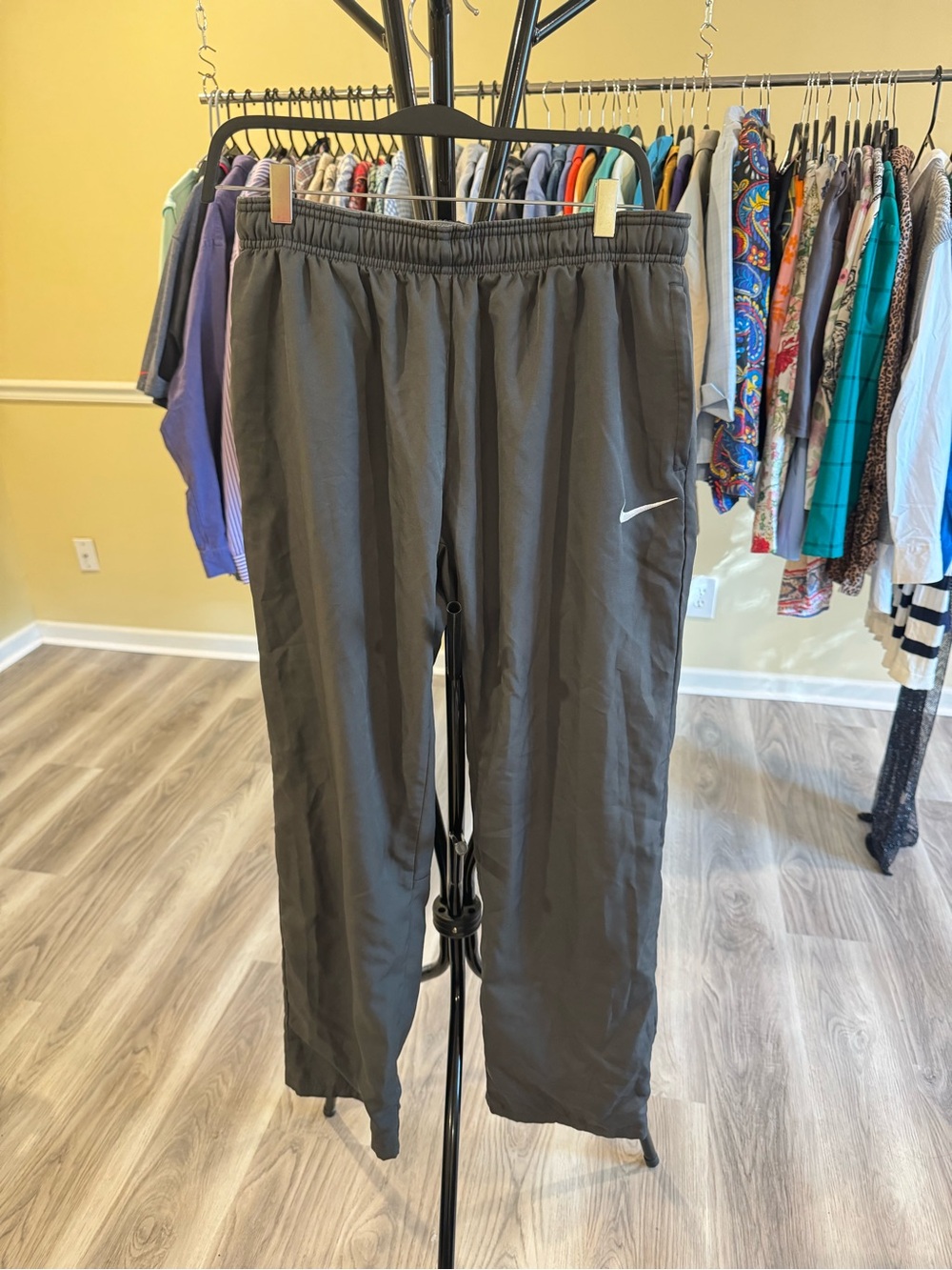 Nike Black Athletic Track Pants - Lightweight Comfort